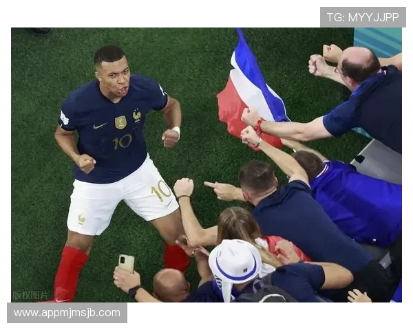 法国再入世界杯死亡之组,豪强对决激烈程度空前,足球迷热切关注 法国再入世界杯死亡之组,豪强对决激烈程度空前,足球迷热切关注